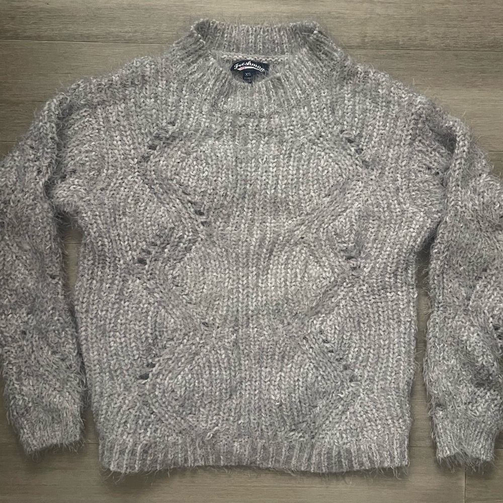 Freshman Soft Gray Knitwear